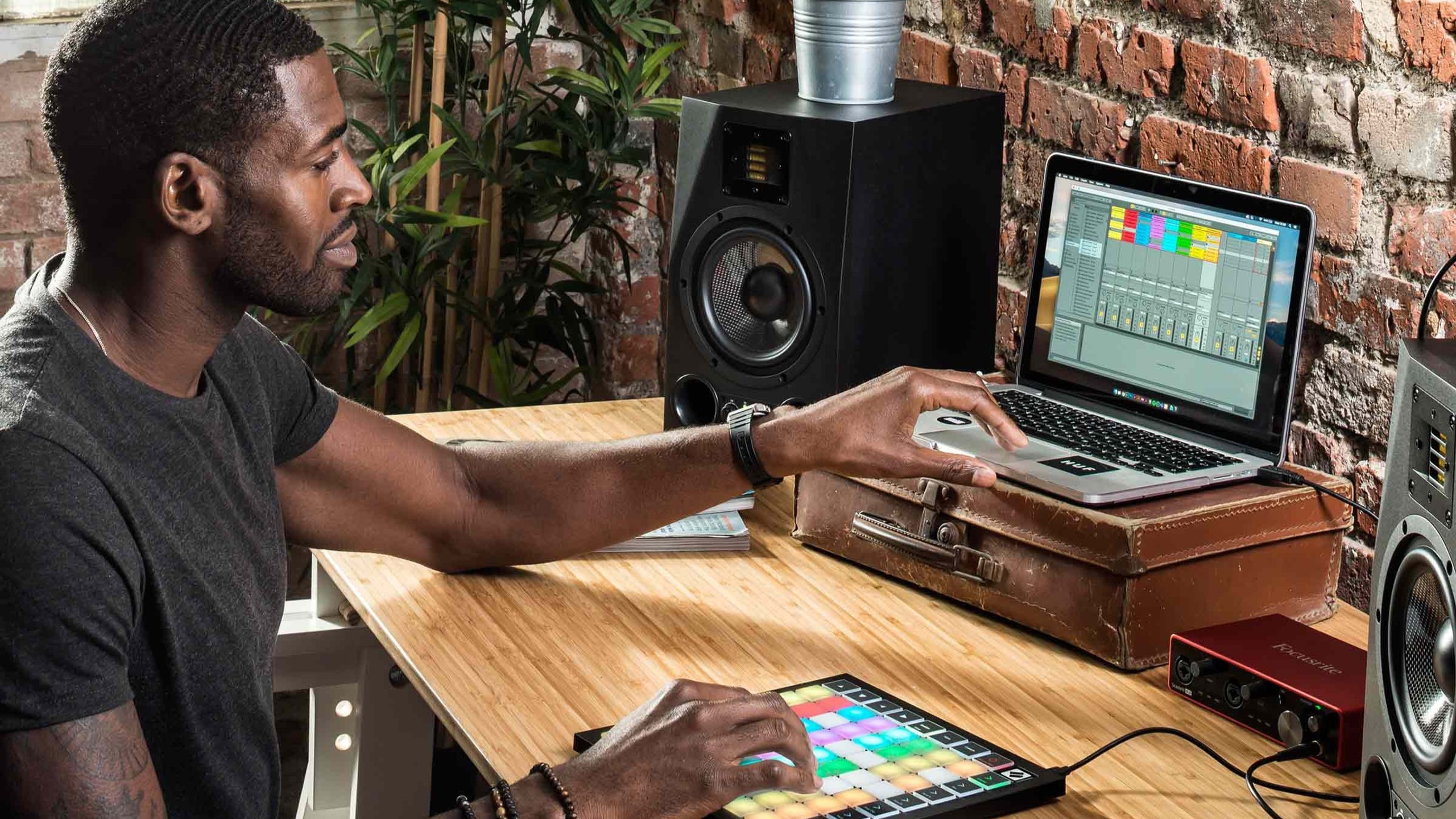 Novation Launchpad X | PA SOLUTIONS